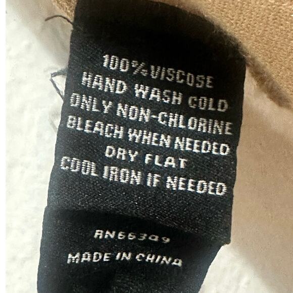 Unisex lightweight Cream and Brown Scarf-wraps 100% Viscose great condition - Picture 4 of 5